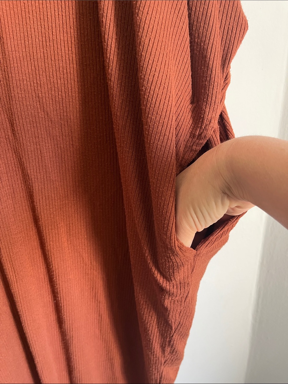 🌸Rust Brown Short Sleeve Ribbed Midi Dress - Picture 4 of 5